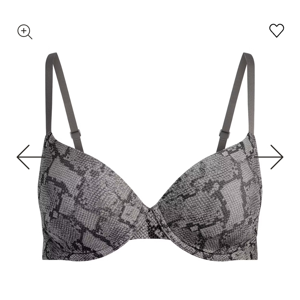 SKIMS Fits Everybody T-Shirt Bra